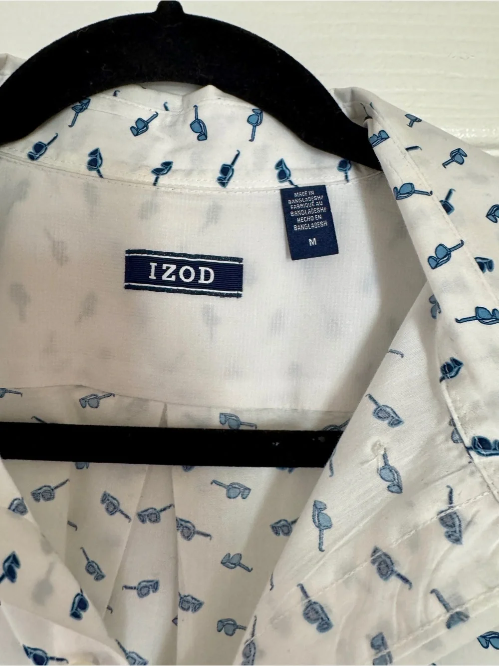 Izod White Short-Sleeve Button-Down Shirt with Blue Fish Print